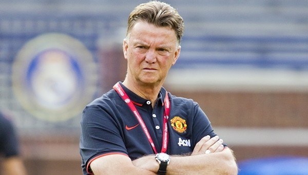 Louis van Gaal, gitmemekte ısrarcı