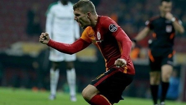 Lukas Podolski takıma can veriyor