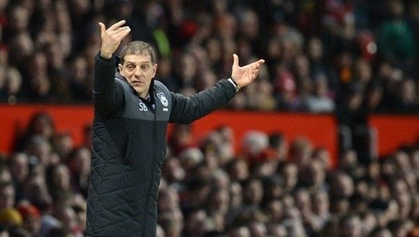 Manchester United yenilmedi, Slaven Bilic fırsatı kaçırdı