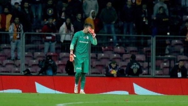 Muslera 'Neşeye ihtiyacımız var'