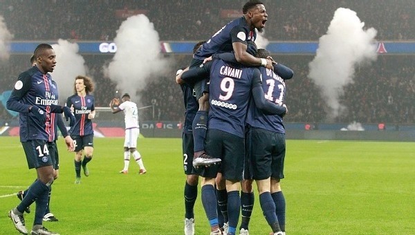 PSG rakiplerle arayı açıyor