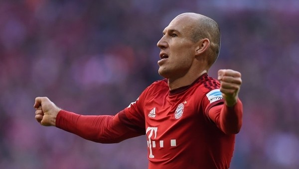Arjen Robben transferinde sürpriz gelişme