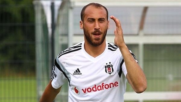 Cenk Tosun'dan Olcay Şahan'a gönderme