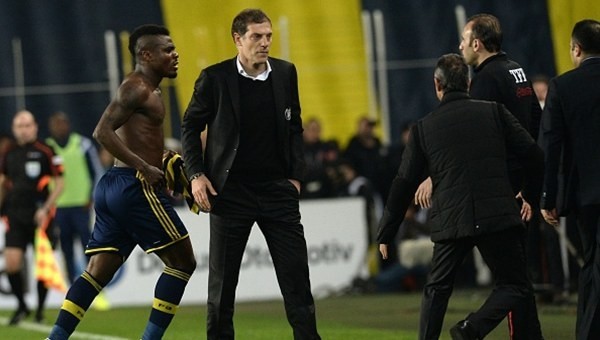 Emenike, Premier Lig'e gidiyor