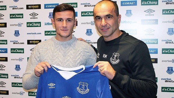 Everton, Tarashaj'ı transfer etti