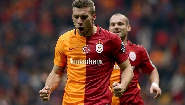 Galatasaray'da büyük kriz! Lukas Podolski...