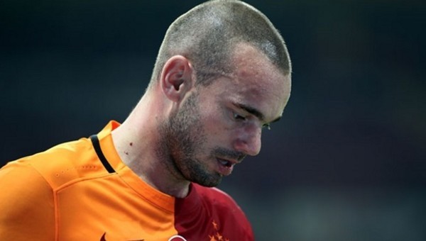 Galatasaray'da Sneijder endişesi! Gidecek mi?