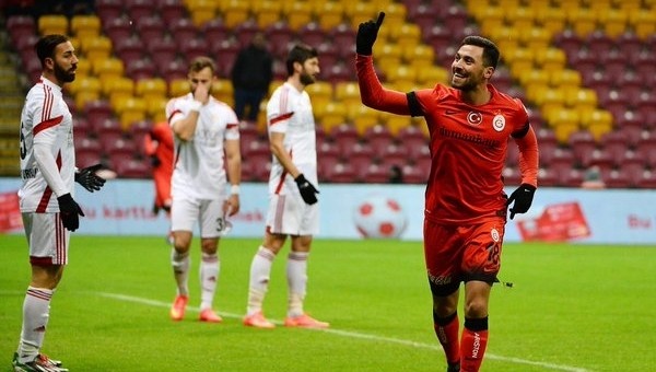 Galatasaray'ın tesellisi Sinan Gümüş!