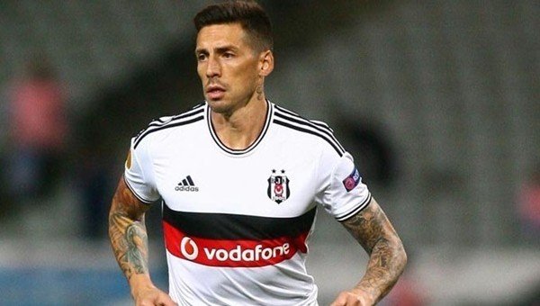 Jose Sosa, Beşiktaş'tan ayrılacak mı?