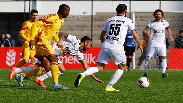 Kayserispor kupada farklı kazandı