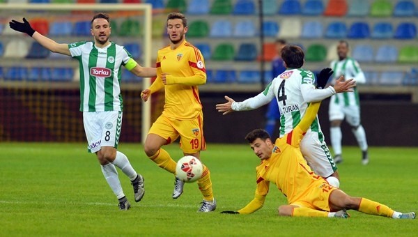 Konyaspor liderliği garantiledi