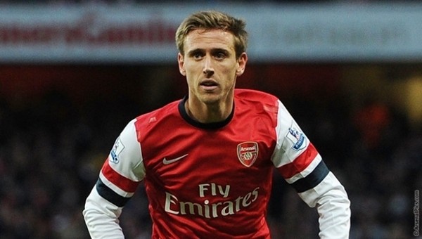 Monreal, Arsenal ile sözleşme yeniledi