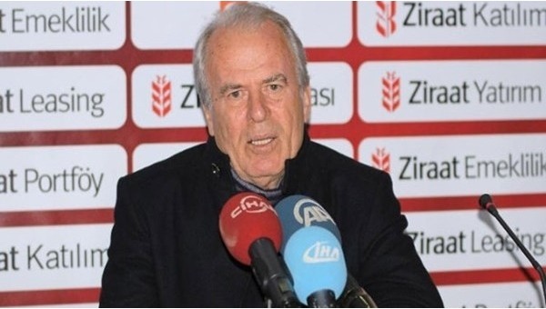 Mustafa Denizli transferde kimleri istiyor?