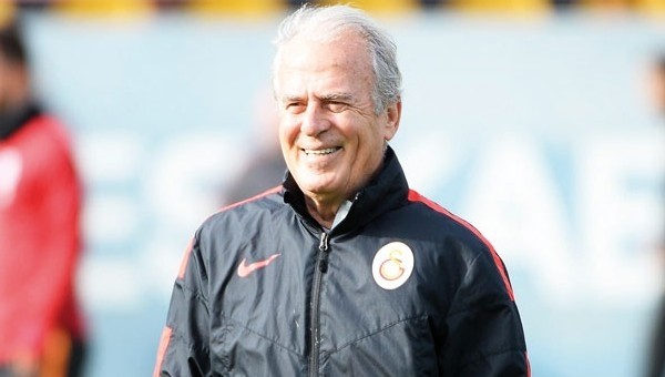 Mustafa Denizli'den FLAŞ transfer açıklaması