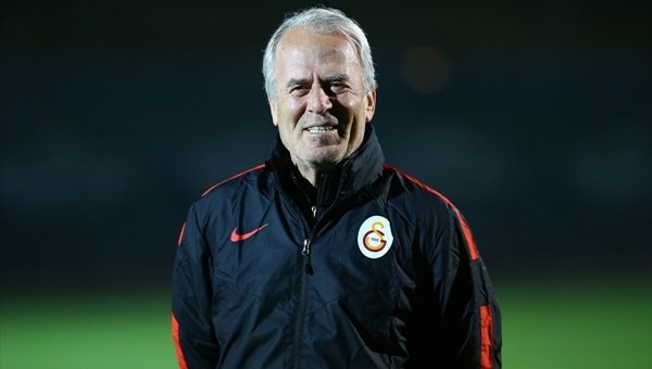 Mustafa Denizli'den yeni sistem!
