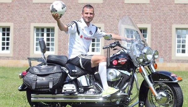 Oğuzhan Özyakup'tan Arda Turan örneği