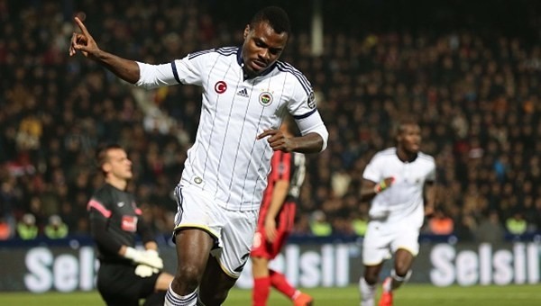 Premier Lig'de Emenike savaşı!