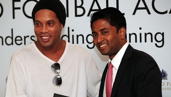 Ronaldinho hangi takıma transfer olacak?