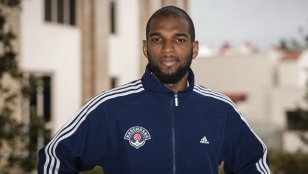 Ryan Babel'den Galatasaraylıları heyecanlandıran paylaşım