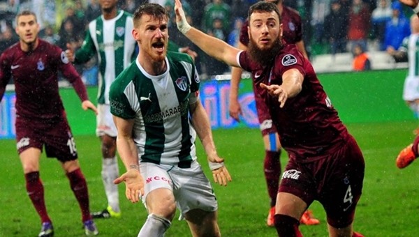 Serdar Aziz Trabzonspor maçının soyunma odasında neler dedi?