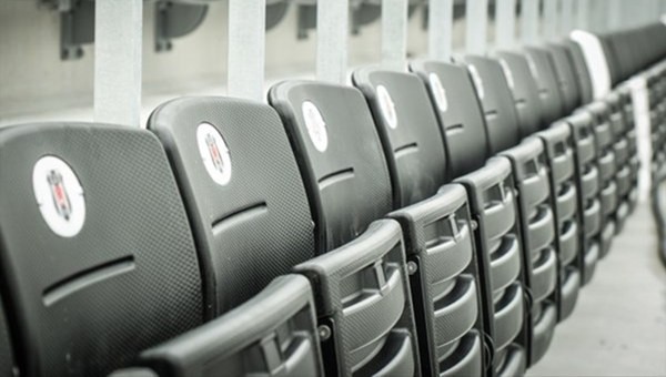 Vodafone Arena'da koltuk montajı başladı 