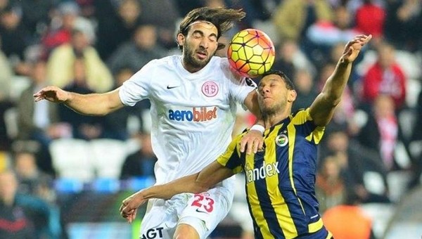 Antalya'da Nuri Alço şarkısı - Fenerbahçe Haberleri