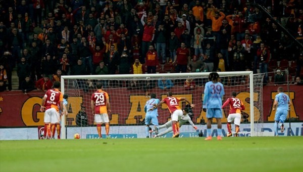 Arena'da penaltı tartışması!