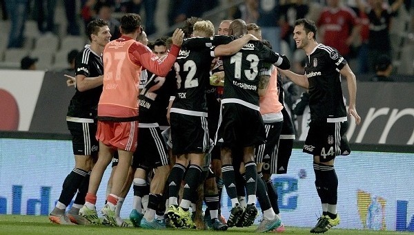 Beşiktaş yönetiminden derbi öncesi FLAŞ hamle - Süper Lig Haberleri