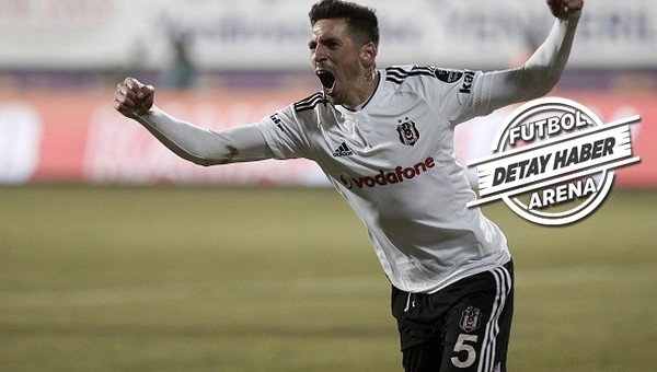 Beşiktaş'ı zirveye taşıyan futbolcu