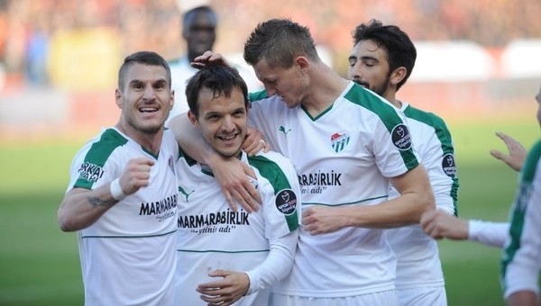 Bursaspor, Eskişehirspor'u ateşe attı