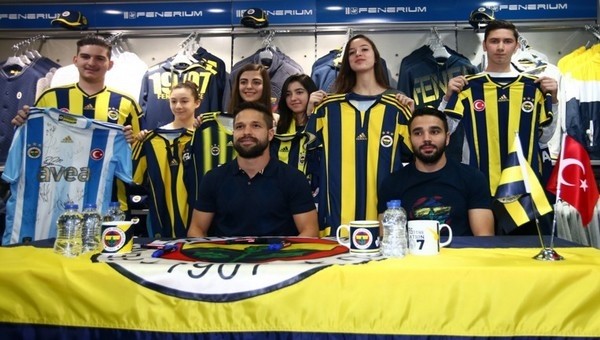 Diego Ribas ve Volkan Şen taraftarlarla buluştu