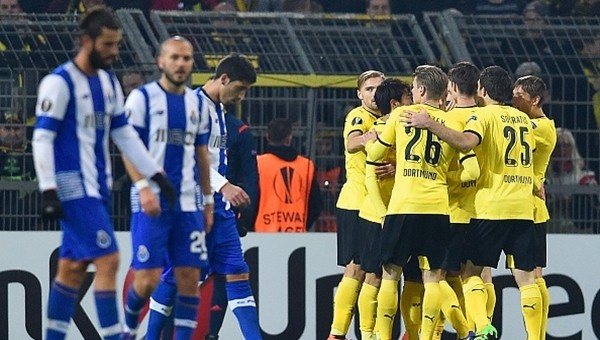 Dortmund tur kapısını araladı