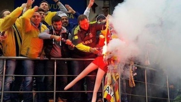 Fenerbahçeli taraftar için 2 yıla kadar hapis - Süper Lig Haberleri