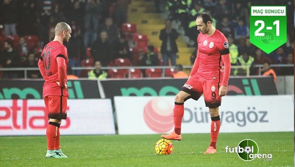 Galatasaray'a bir darbe de Mersin'den!Mersin İdmanyurdu 2-1 Galatasaray - Süper Lig Haberleri