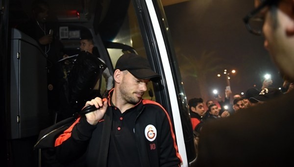 Galatasaray'a Mersin'de coşkulu karşılama