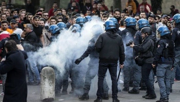 İtalyan polisinden skandal uygulama