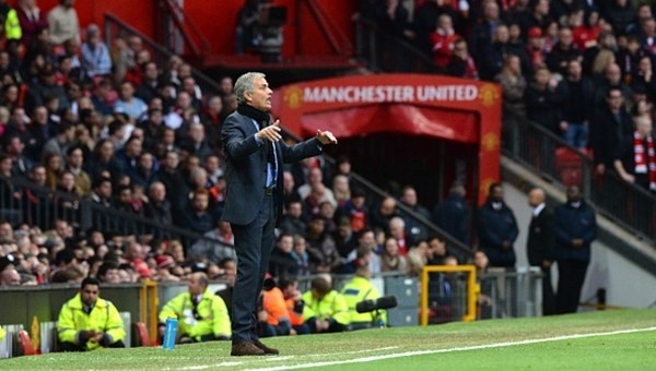Jose Mourinho, Kırmızı Şeytanları bekliyor