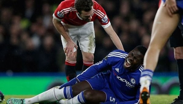 Kurt Zouma sezonu kapattı - Chelsea Haberleri