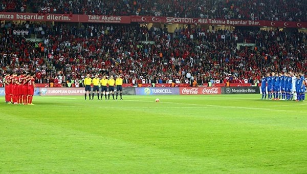 Terör olayları sonrası TFF'den saygı duruşu kararı - Süper Lig Haberleri