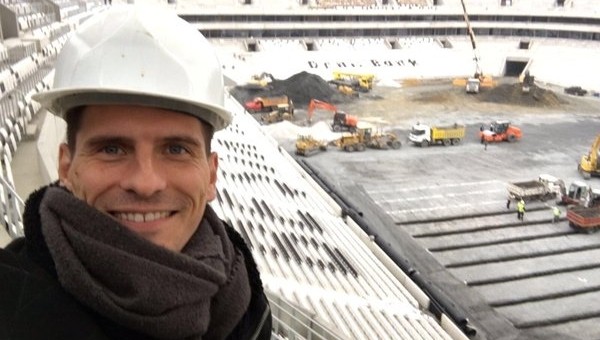Mario Gomez Vodafone Arena'da koltuk montaj etti - Beşiktaş Haberleri