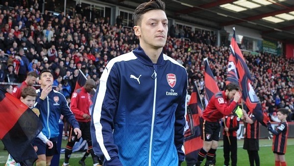 Mesut Özil: 'Leicester iyi hava yakaladı'