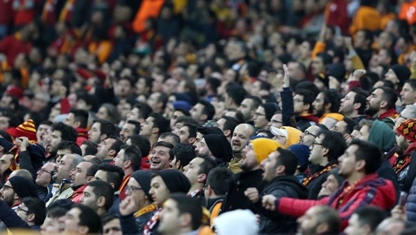 Mustafa Denizli'ye Sneijder tepkisi! Protesto...