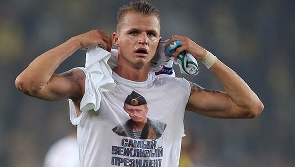 Putin tişörtü giyen Tarasov'un cezası belli oldu - Fenerbahçe Haberleri
