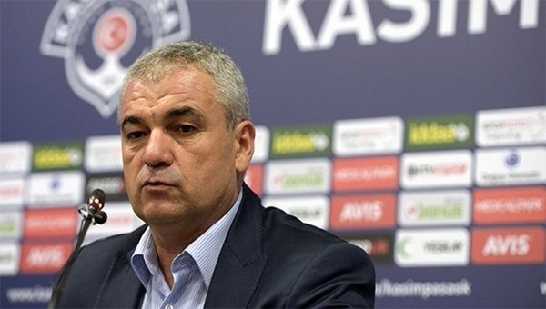 Rıza Çalımbay'dan bir hakem serzenişi daha - Süper Lig Haberleri