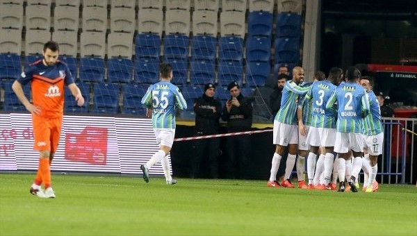 Rizespor yarı finalin kapısını araladı