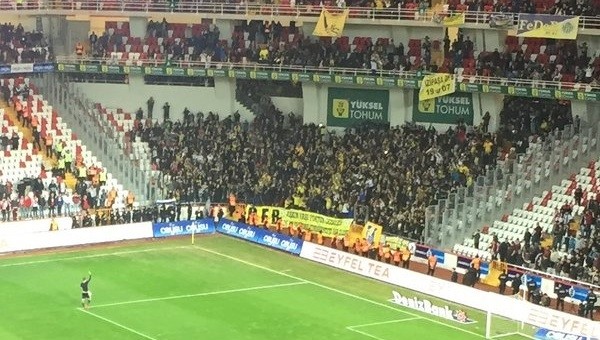 Robin van Persie'den taraftarlara teşekkür - Fenerbahçe Haberleri