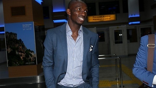 Stephane Mbia, resmen Hebei China Fortune'a transfer oldu