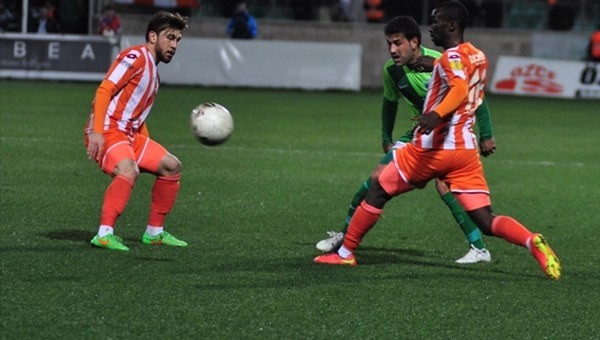 Yeni lider Adanaspor!