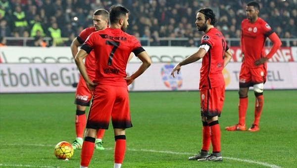 Yürüyen Aslan