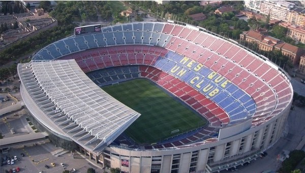Barcelonalı'lar stadın adını değiştirmek istiyor